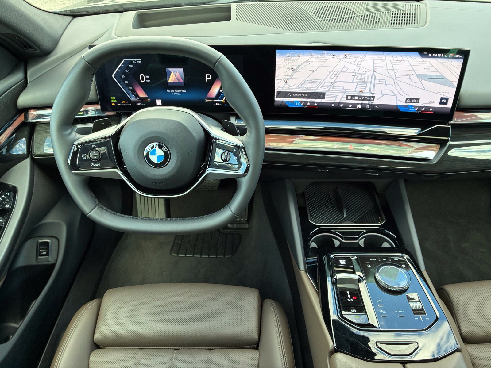 Used 2026 BMW 540i xDrive AWD/4WD image 21
