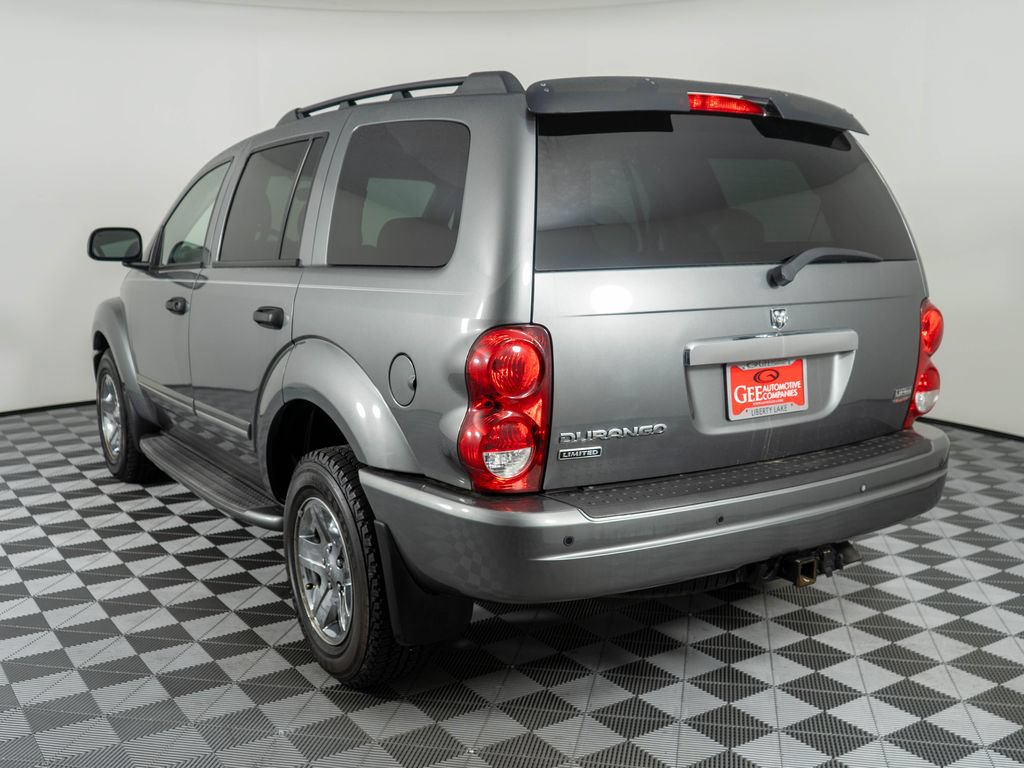 Used 2005 Dodge Durango Limited w/ Trailer Tow Group RWD image 4