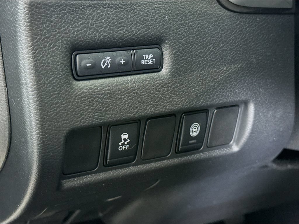 Certified 2024 Nissan Murano SV w/ SV Midnight Edition Package AWD/4WD image 19