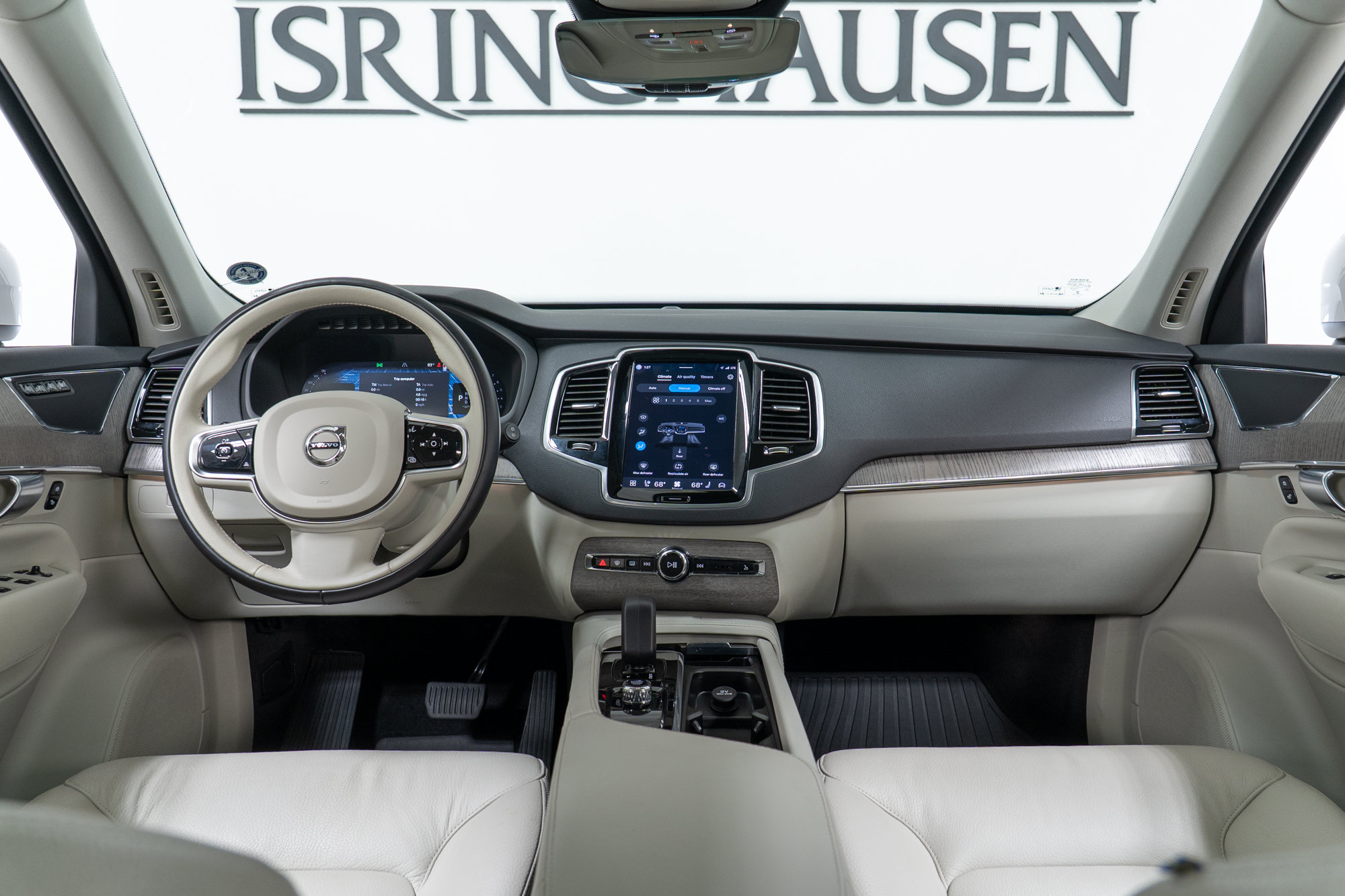Certified 2023 Volvo XC90 B6 Plus w/ Protection Package Premier AWD/4WD image 15