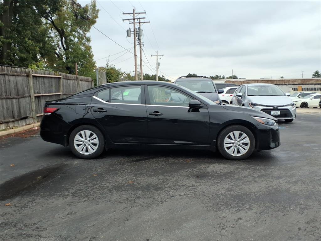 Used 2024 Nissan Sentra S image 10