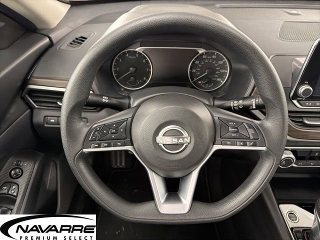 Used 2024 Nissan Altima 2.5 SV image 17