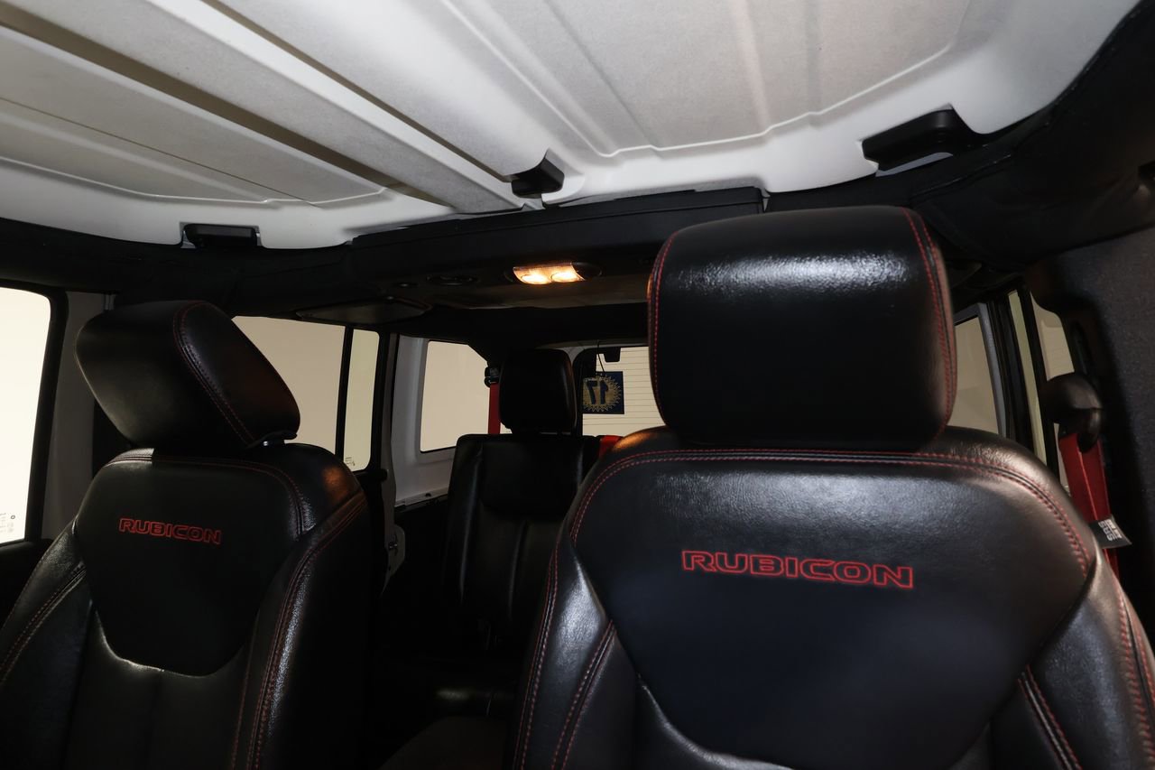 Used 2017 Jeep Wrangler Unlimited Rubicon image 16
