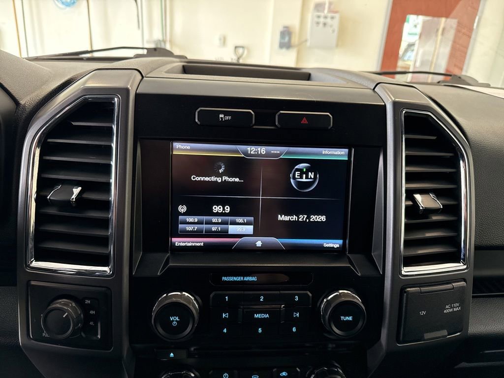 Used 2015 Ford F150 XLT w/ Equipment Group 302A Luxury image 22