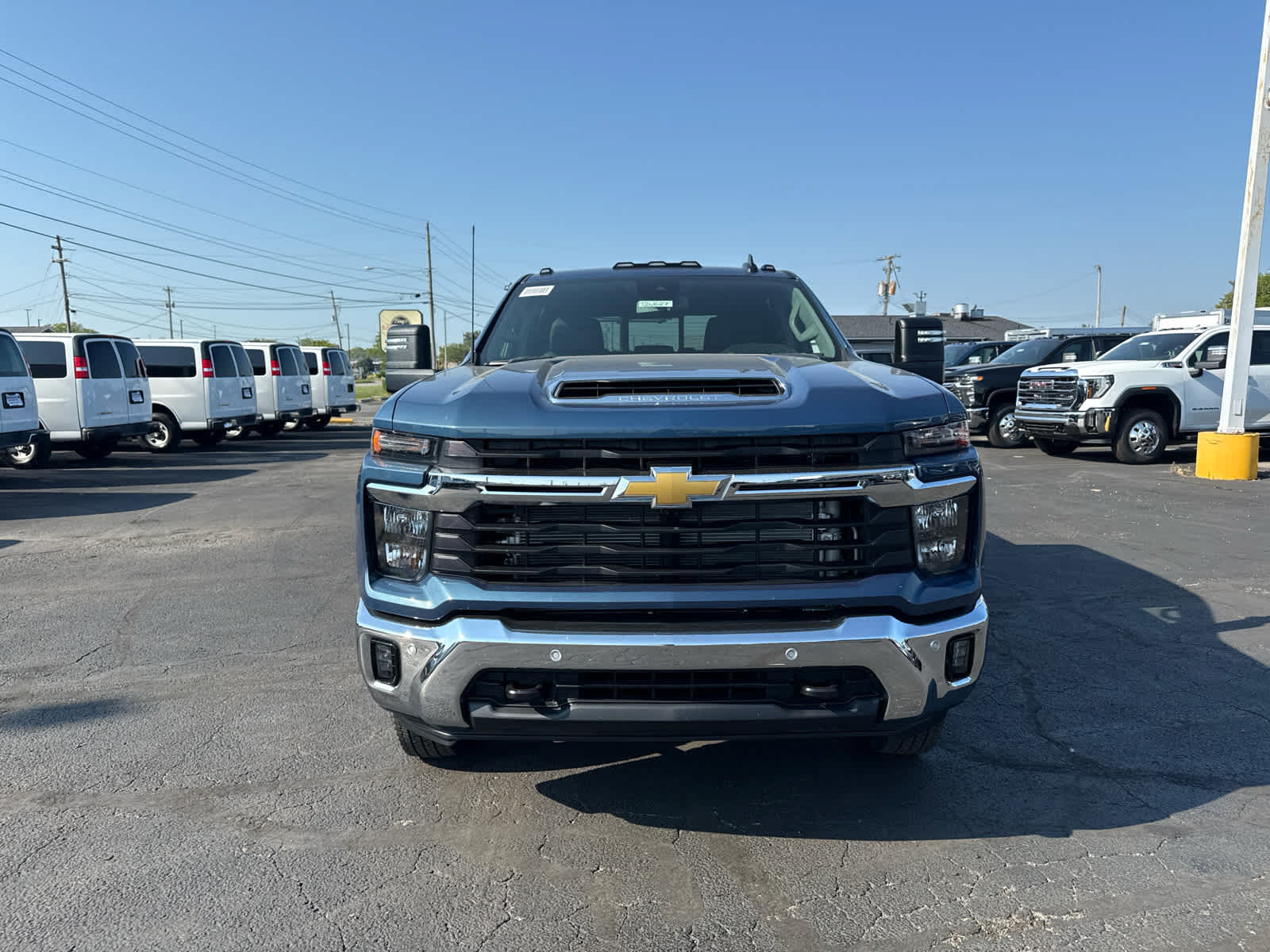 New 2026 Chevrolet Silverado 3500 LT w/ All Star Edition AWD/4WD image 8