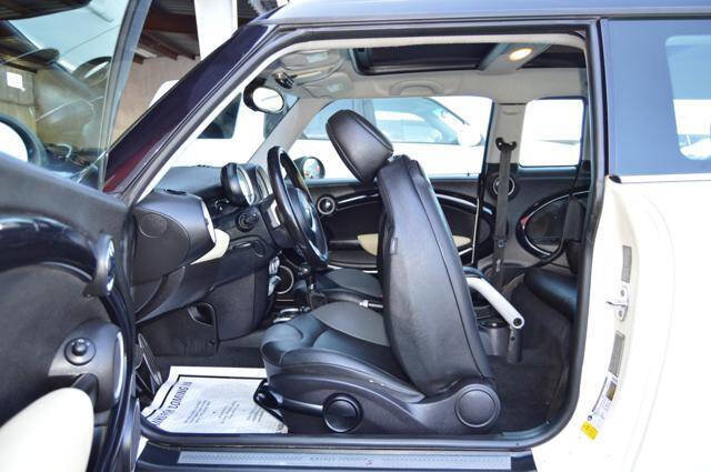Used 2009 MINI Cooper Clubman S image 14