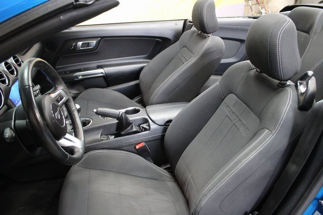 Used 2021 Ford Mustang Convertible image 15