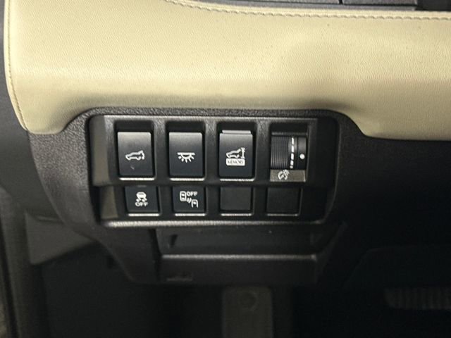 Used 2022 Subaru Ascent Touring image 19