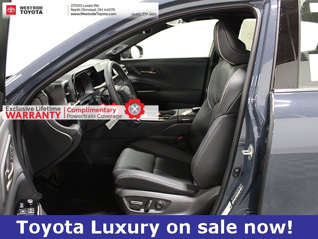 New 2026 Toyota Crown Platinum image 5