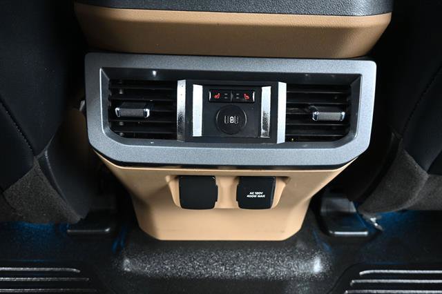 Used 2023 Ford F350 Lariat w/ Lariat Ultimate Package AWD/4WD image 14