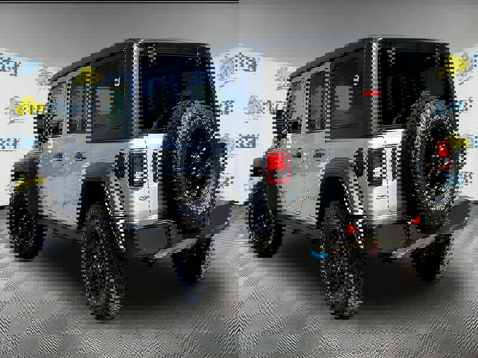 Used 2023 Jeep Wrangler Unlimited w/ Cold Weather Group AWD/4WD image 4