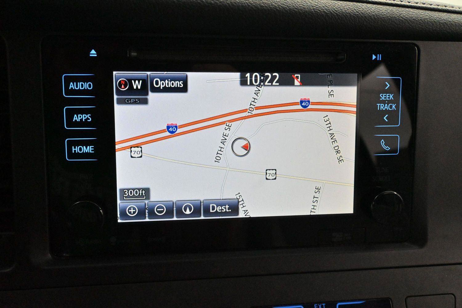 Used 2017 Toyota Sienna XLE w/ XLE Navigation Package FWD image 26