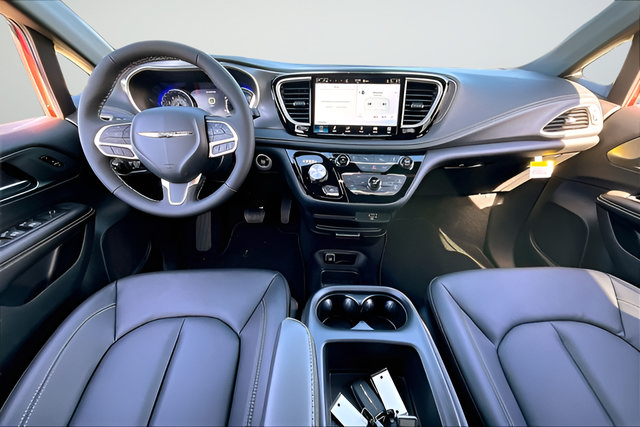 New 2026 Chrysler Pacifica Select FWD image 6