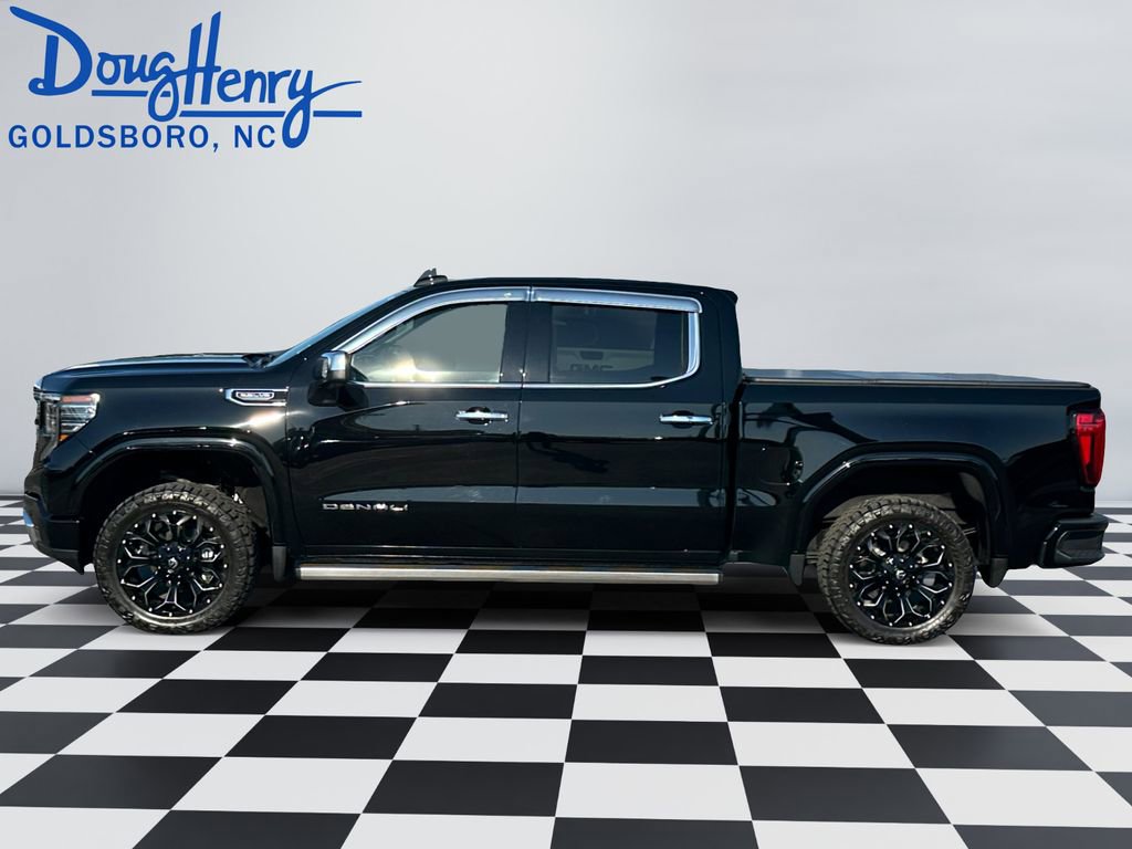 Used 2025 GMC Sierra 1500 Denali w/ Denali Reserve Package AWD/4WD image 2