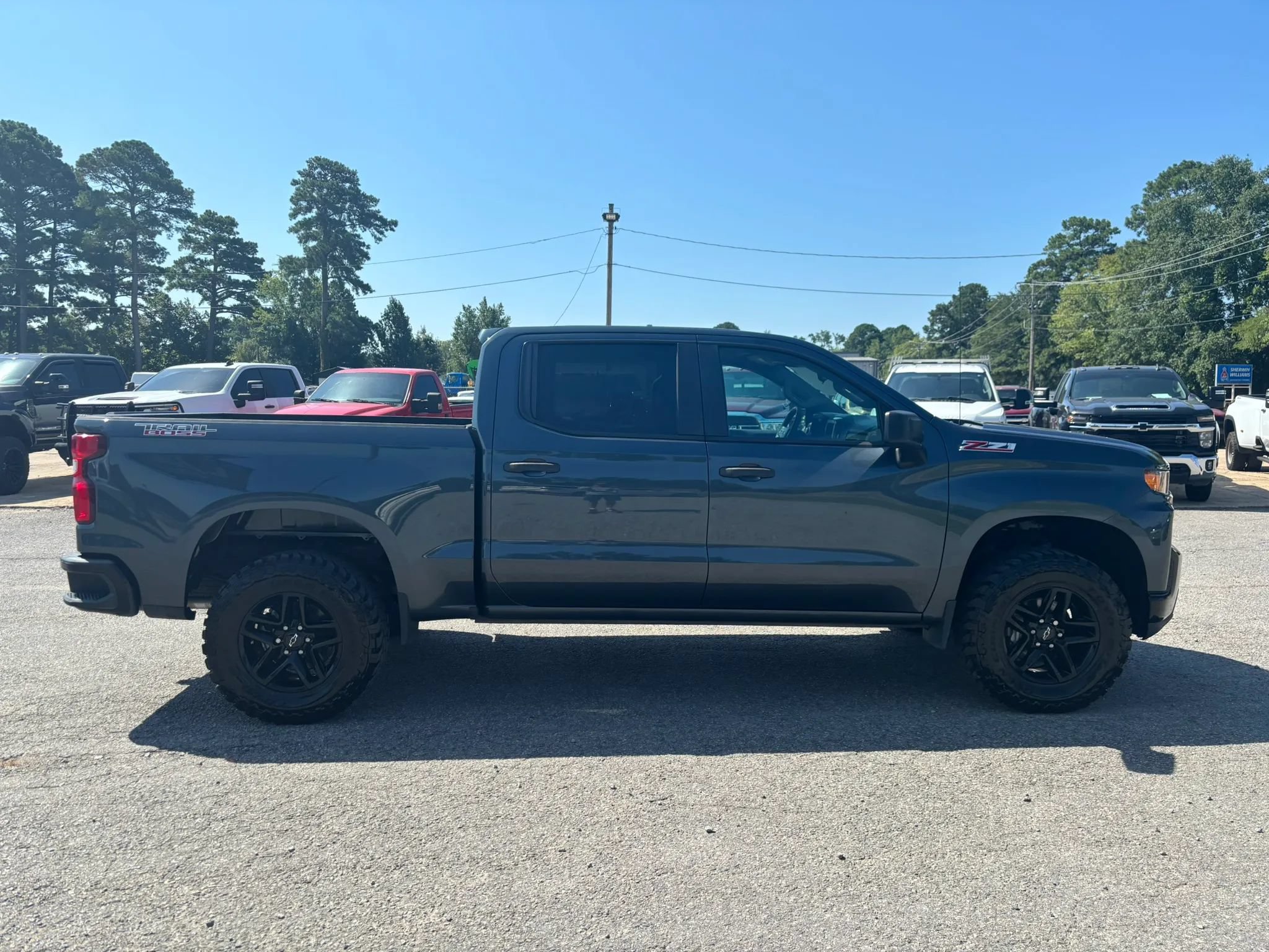Used 2019 Chevrolet Silverado 1500 Custom Trail Boss w/ Custom Convenience Package AWD/4WD image 6