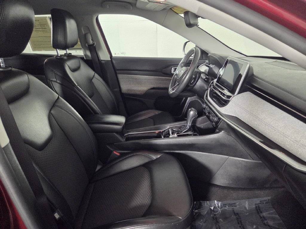 Used 2022 Jeep Compass Latitude AWD/4WD image 31