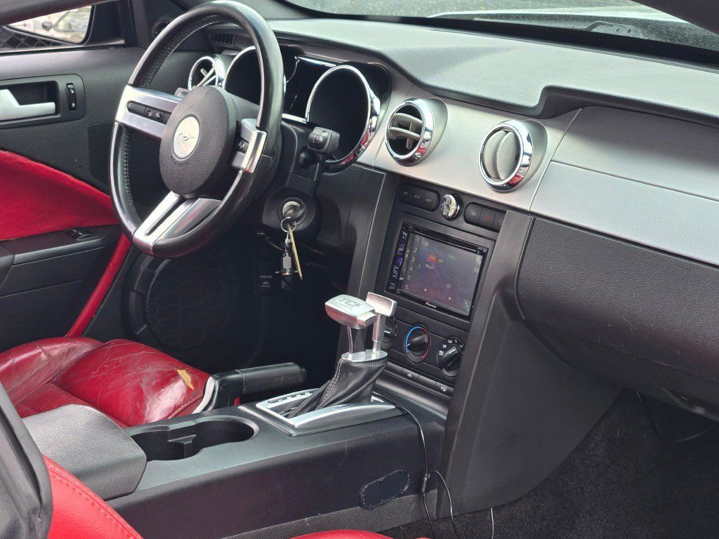 Used 2006 Ford Mustang GT Premium image 8