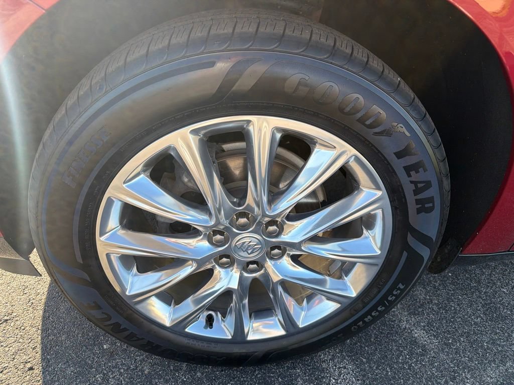 Used 2021 Buick Enclave Essence FWD image 11