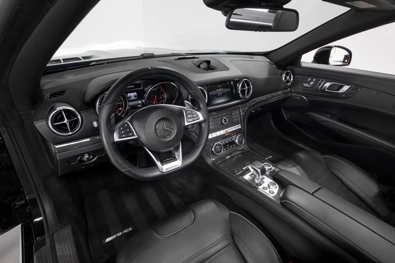 Used 2019 Mercedes-Benz SL 63 AMG image 5