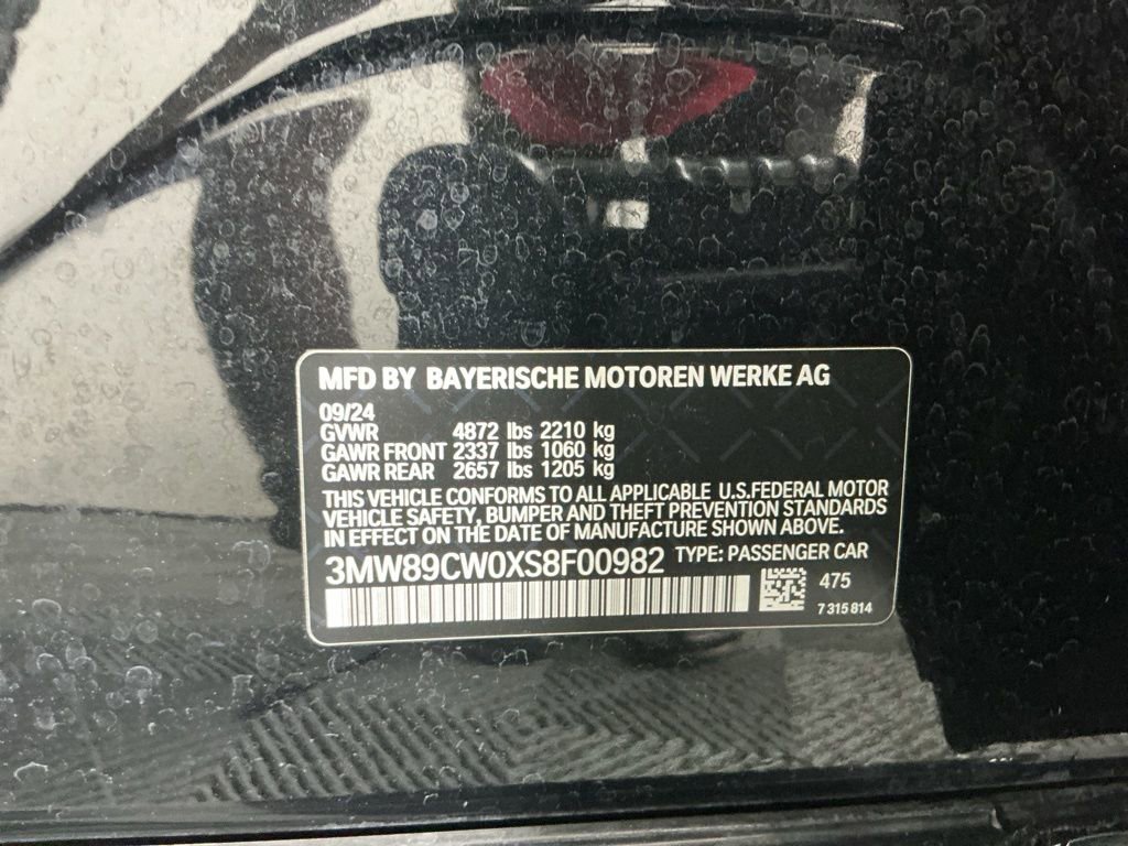 Certified 2025 BMW 330i xDrive Sedan w/ M Sport Package AWD/4WD image 33