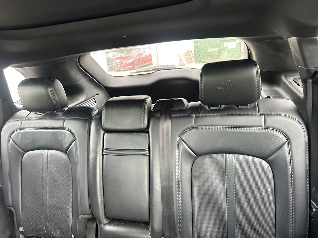Used 2019 Lincoln Nautilus Reserve FWD image 18
