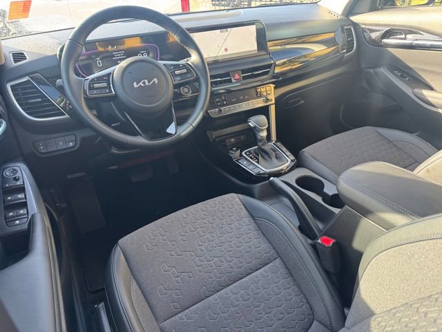 Used 2025 Kia Seltos S image 12