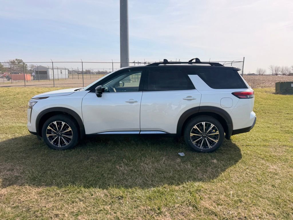 New 2026 Nissan Pathfinder Platinum image 8