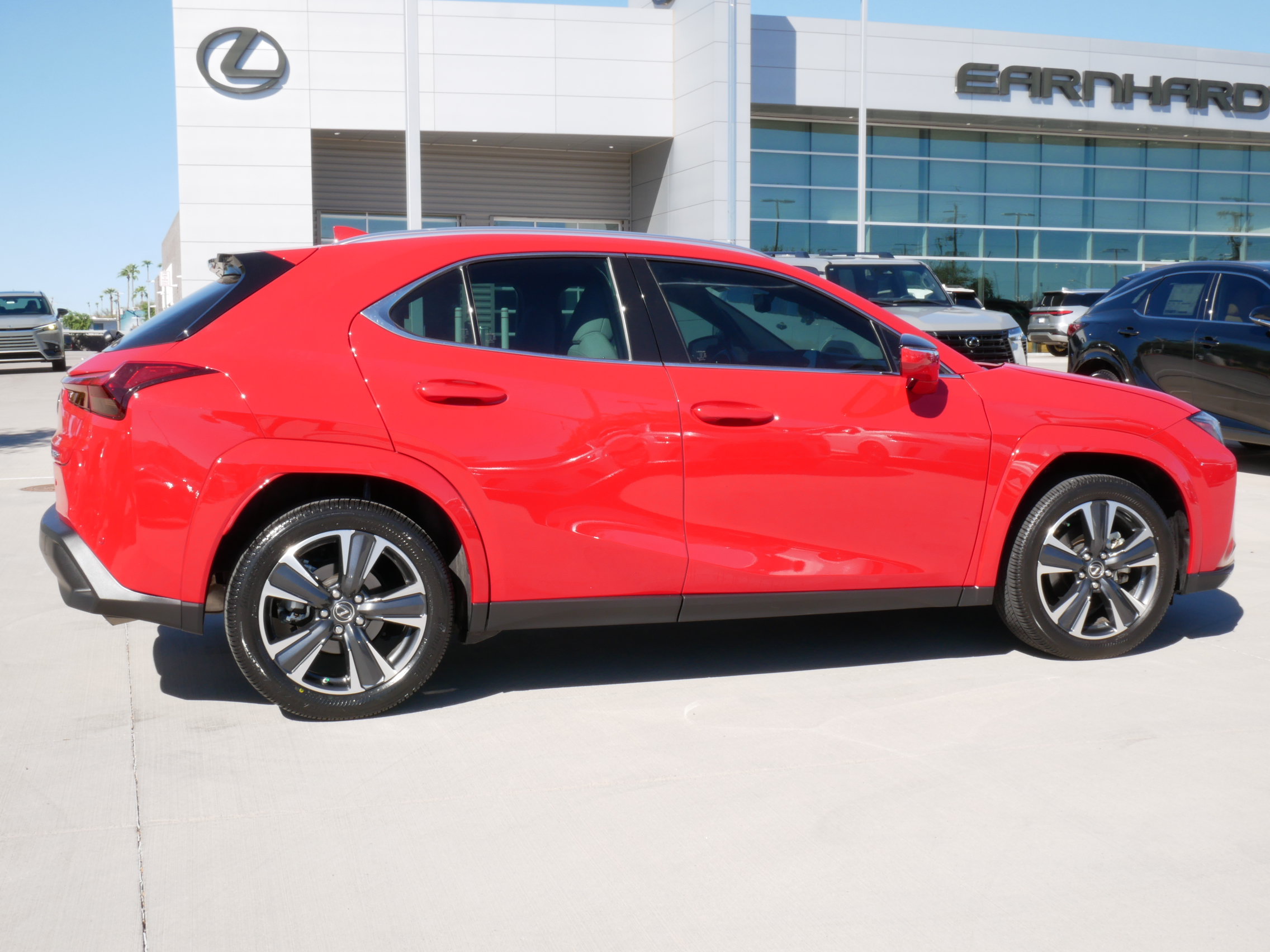 Used 2024 Lexus UX 250h FWD w/ Premium Package image 11