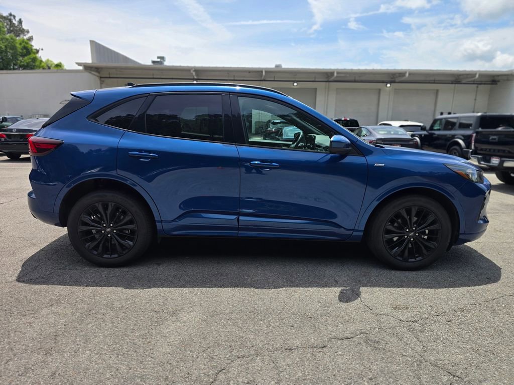 Used 2023 Ford Escape ST-Line Elite AWD/4WD image 8