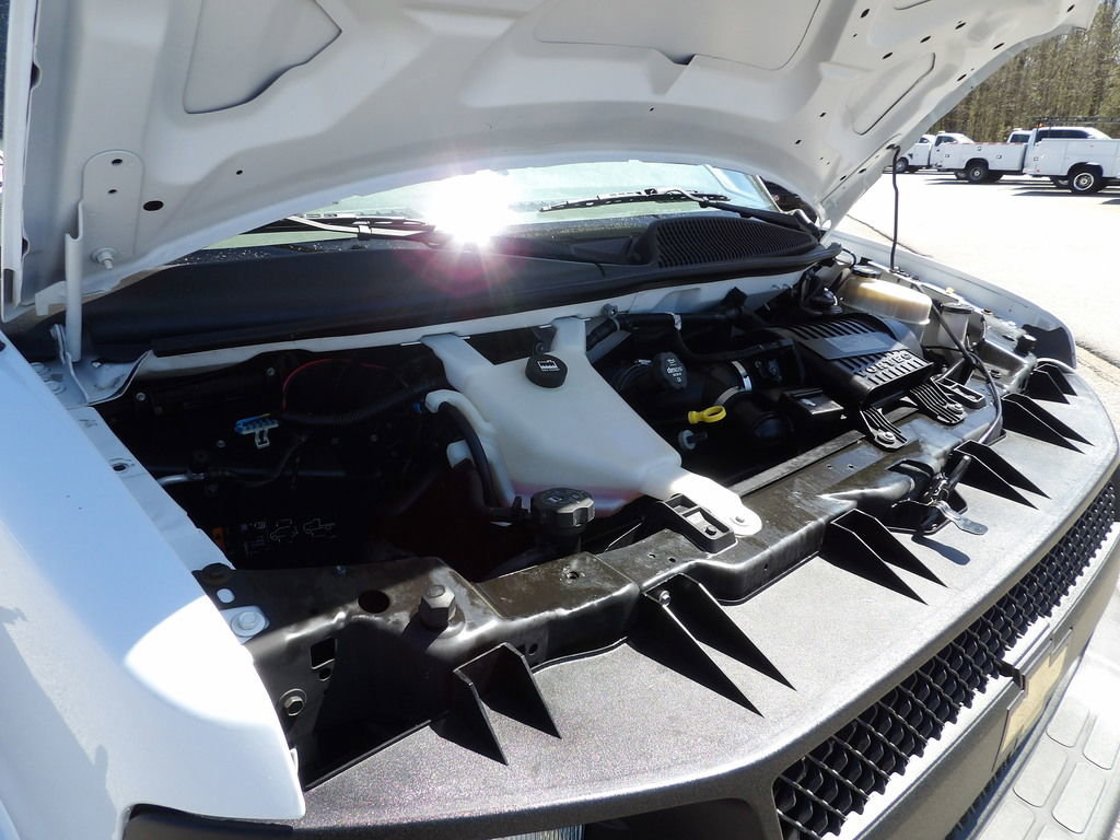 Used 2017 Chevrolet Express 2500 image 37