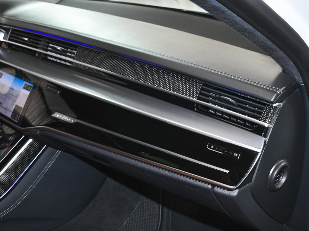 Used 2022 Audi S8 w/ S8 Comfort Plus Package AWD/4WD image 79