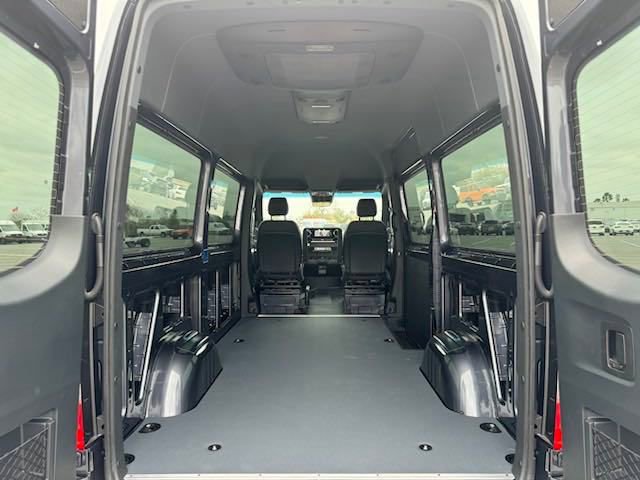 New 2024 Mercedes-Benz Sprinter 144 Cargo image 8