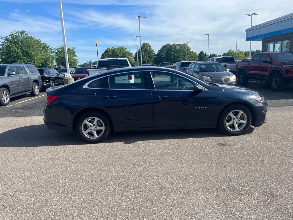 Used 2018 Chevrolet Malibu LS FWD image 11