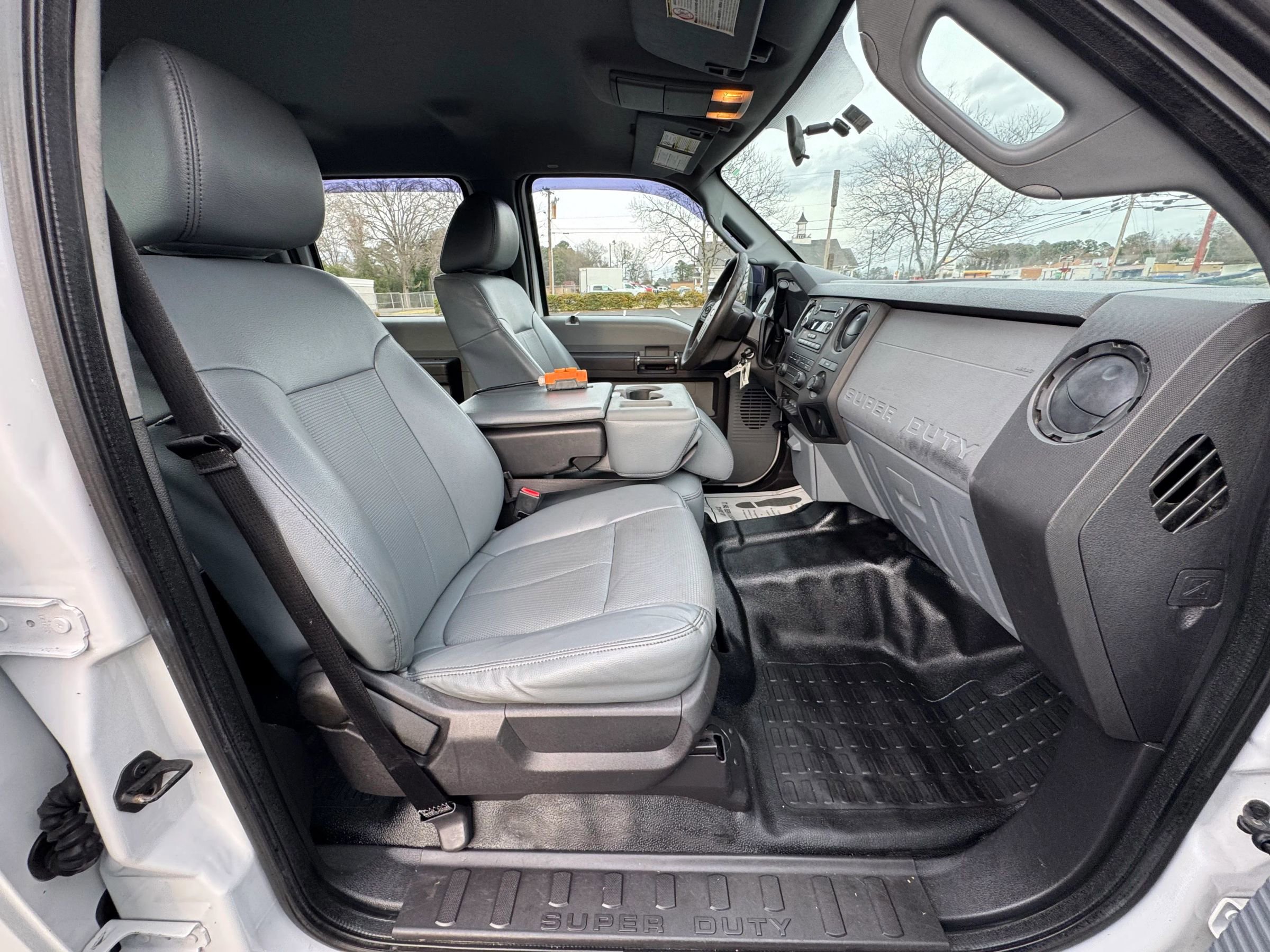Used 2016 Ford F450 XL w/ Power Equipment Group image 23