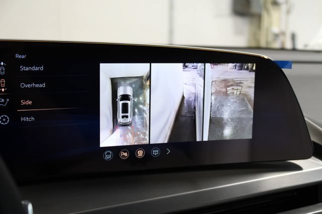 New 2027 Cadillac Vistiq Sport AWD/4WD image 16