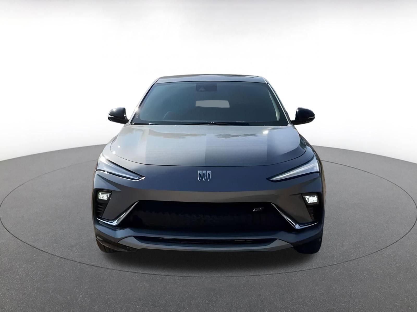 Used 2025 Buick Envista Sport Touring image 3