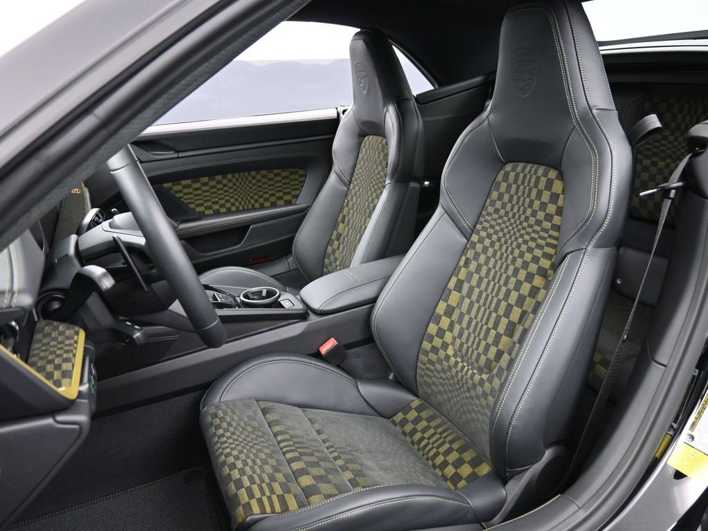 New 2026 Porsche 911 Carrera 4 GTS image 5