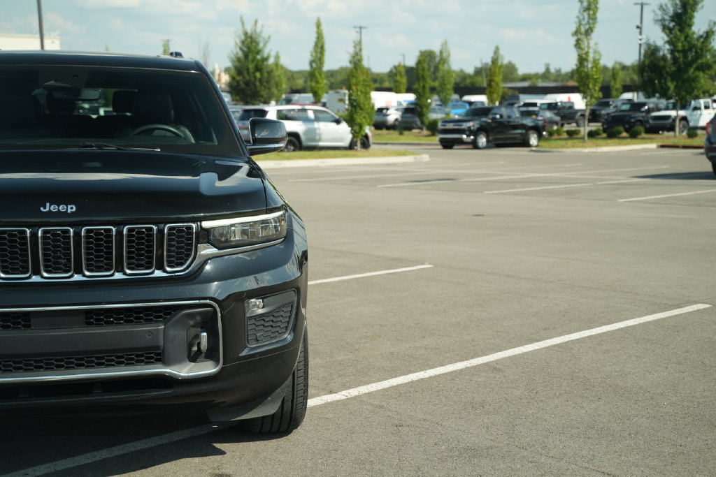Used 2023 Jeep Grand Cherokee L Overland AWD/4WD image 49
