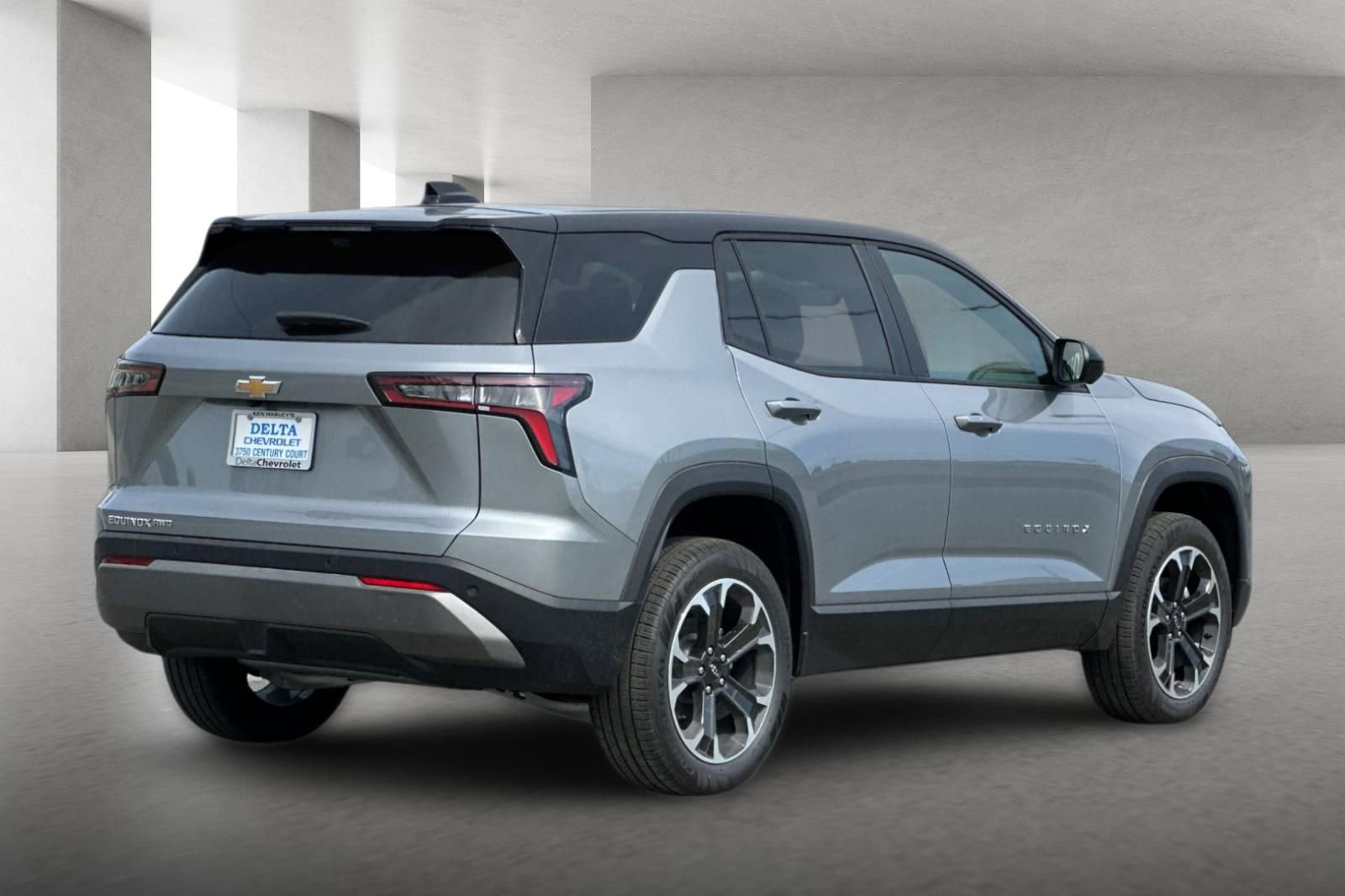 New 2026 Chevrolet Equinox LT w/ Convenience Package II AWD/4WD image 4
