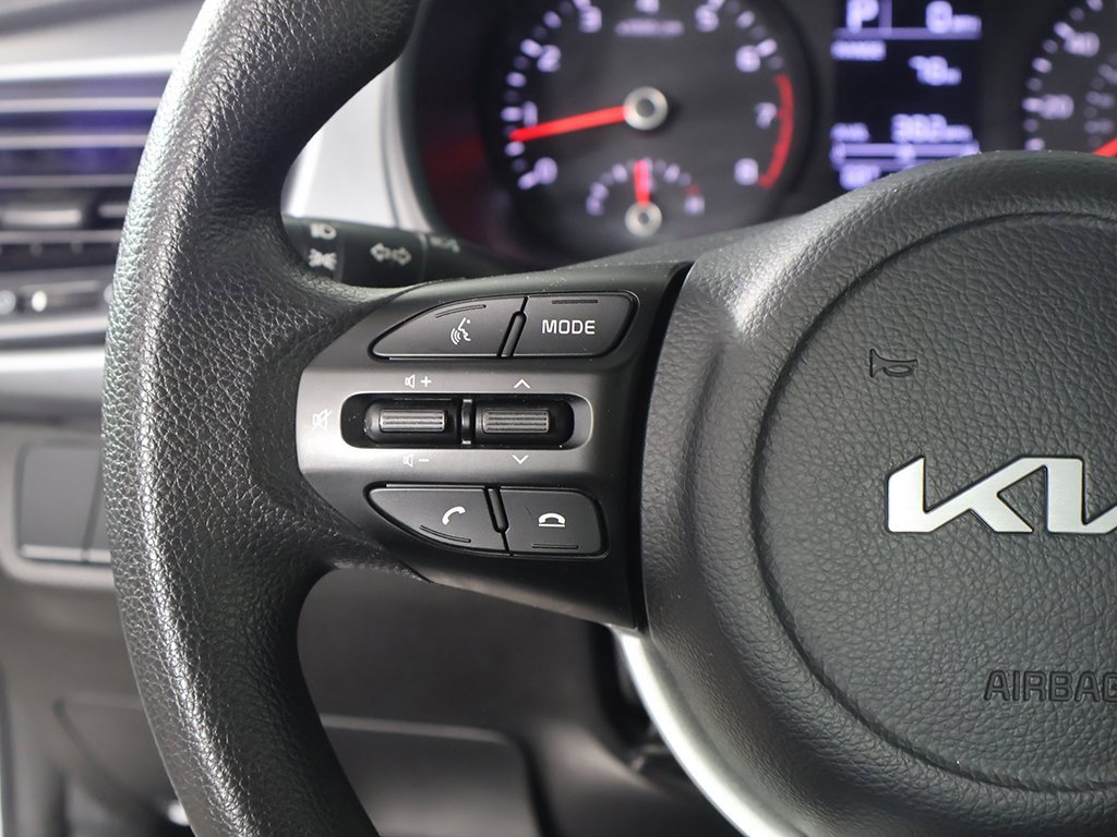 Used 2023 Kia Rio S image 33