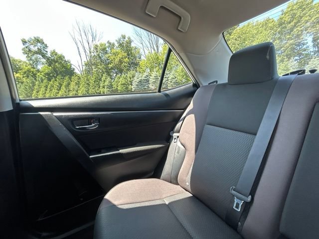 Used 2017 Toyota Corolla LE FWD image 18