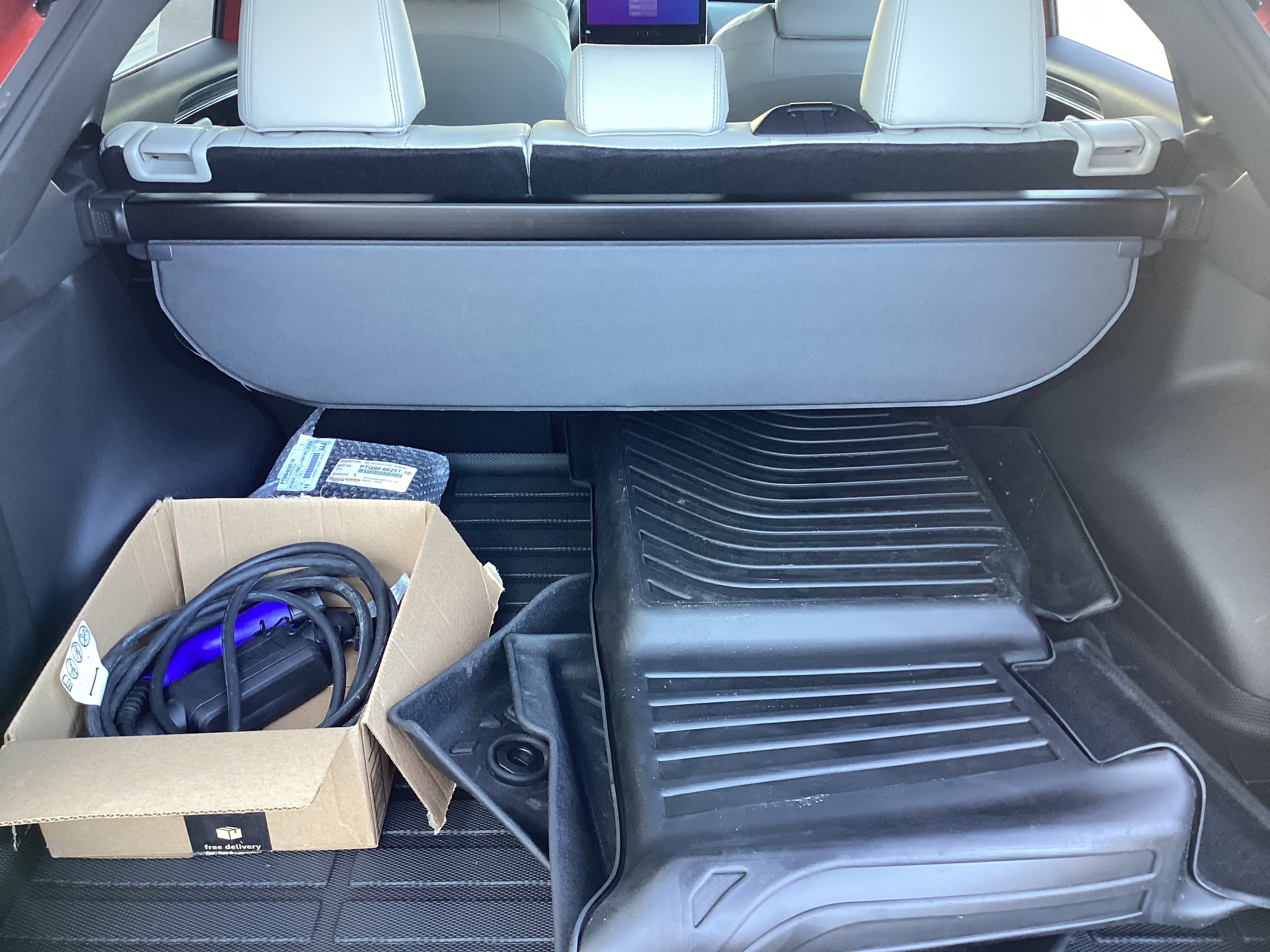 Certified 2023 Toyota bZ4X Limited w/ Weather Package image 8