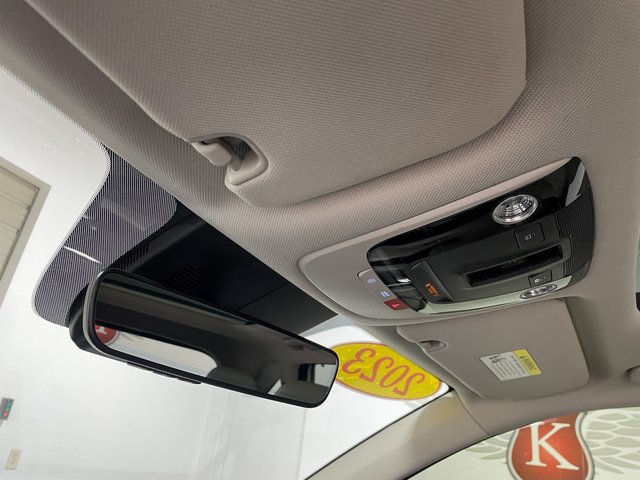 Used 2023 Kia Sorento SX AWD/4WD image 18
