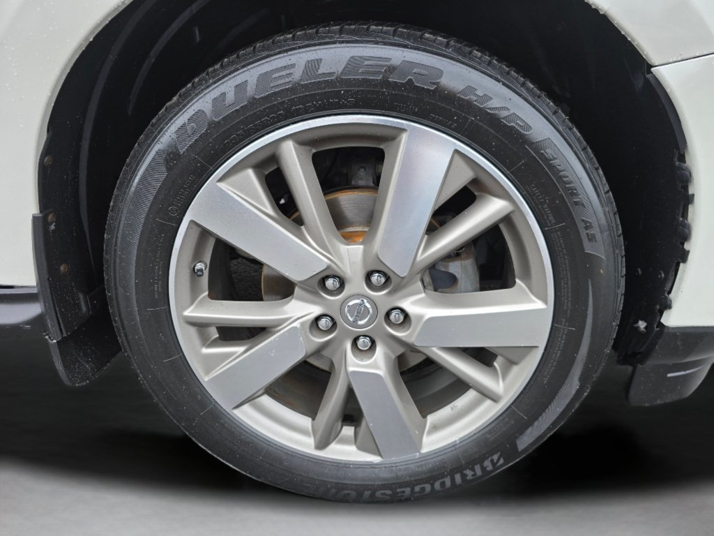 Used 2016 Nissan Pathfinder Platinum AWD/4WD image 34