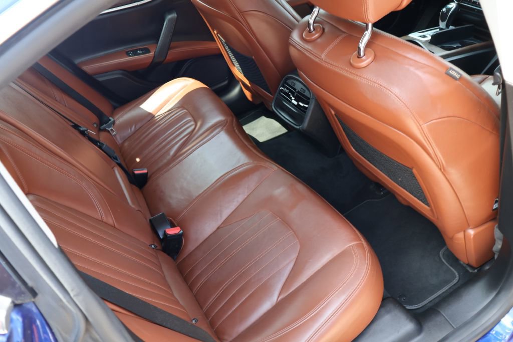 Used 2015 Maserati Ghibli RWD image 27