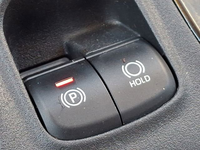 Used 2022 Toyota Corolla LE image 24