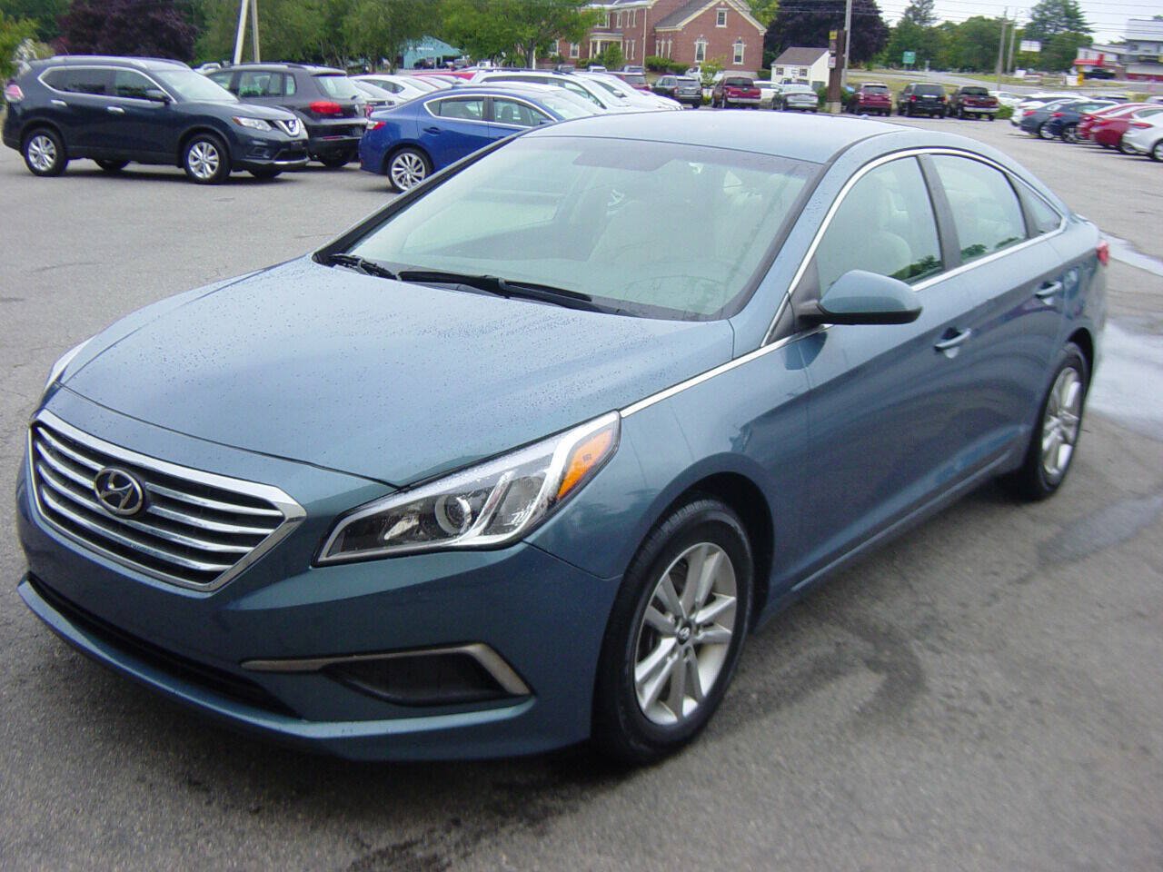Used 2017 Hyundai Sonata SE FWD image 1