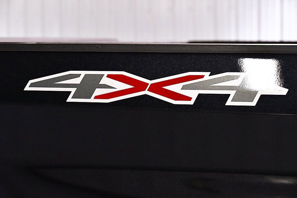 Used 2022 Chevrolet Silverado 1500 LT image 11