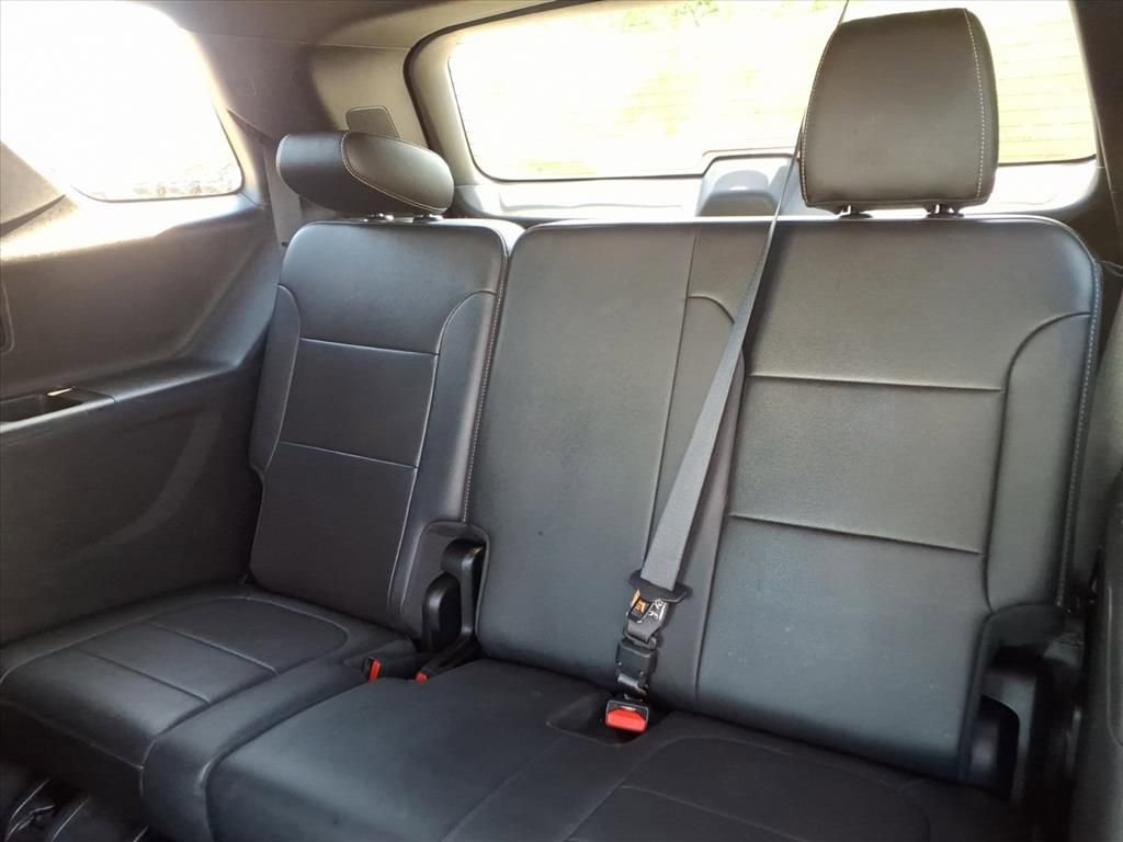 Used 2023 Chevrolet Traverse Premier AWD/4WD image 20