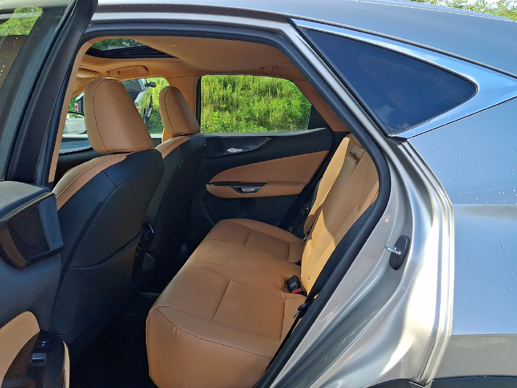 Used 2024 Lexus NX 350 AWD image 13